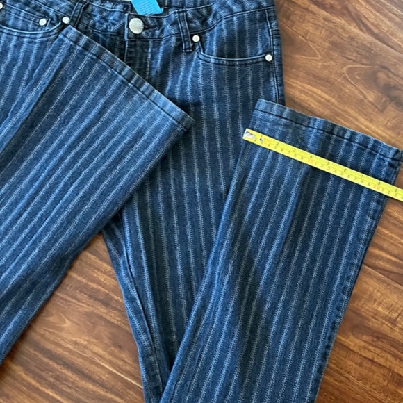 EUC Crest Black with Gray stripes Jeans - Picture 10 of 13